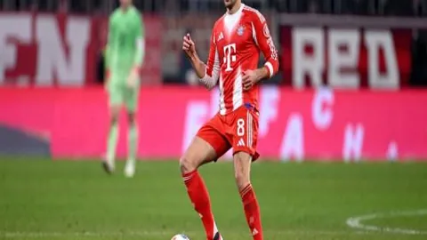 拉齐奥客场战平威尼斯，伊萨克森射门惊险，迪亚错失良机